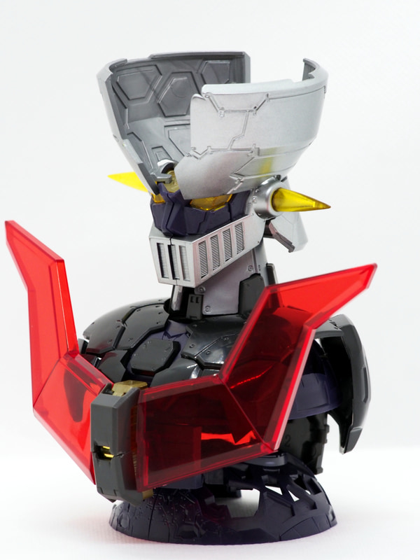 ブレストファイヤーはクリアパーツで表現