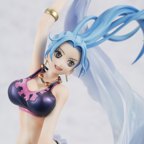 今にも動き出しそうな躍動感！ 「ONE PIECE」より、「ビビ」の踊り子姿