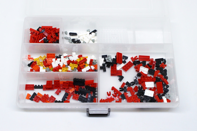 今回は手持ちのツールボックスに入れて作業をした。こうするとブロックを探しやすい