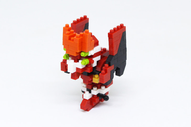 完成した頭部を胴体に乗せて、身体ができあがった