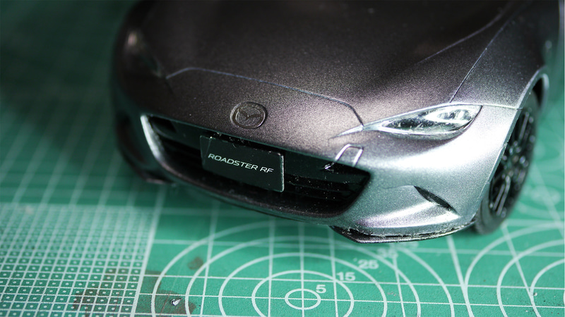 ナンバープレートを付けると一気に実車感が増した。これで完成！
