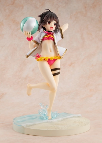 このすば」より、水着姿で無邪気にはしゃぐ「めぐみん」のフィギュアが