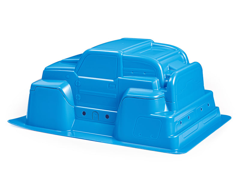 ボディはライトブルーで塗装済み。ホイールアーチの切り込み加工やボディキャッチの穴開け加工済み