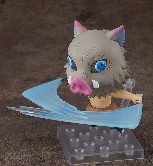 「ねんどろいど 我妻善逸 」（別売）、「ねんどろいど 竈門炭治郎」（別売）とあわせて飾ることも！