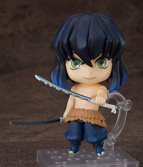 「ねんどろいど 我妻善逸 」（別売）、「ねんどろいど 竈門炭治郎」（別売）とあわせて飾ることも！