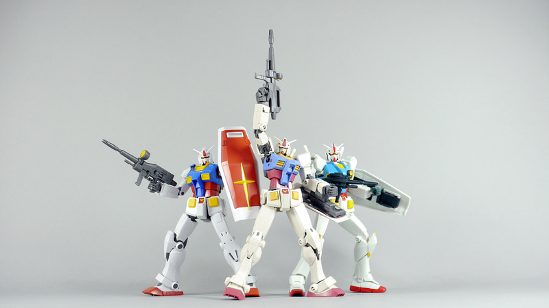 左がBEYOND版、真ん中がオリジン版、右がG40版。40周年を記念する3体が勢ぞろい。それぞれで趣向が全く違ってそれもおもしろい