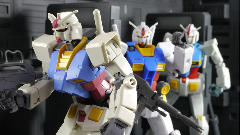 U.C.0120………終戦40周年を記念してレストアされたRX-78ガンダムの各バージョンをSCV-70ホワイトベースを模した格納庫とカタパルトデッキを利用して展示機動が行なわれ、観客からは”最強のガンダム部隊だ！”と歓声が上がった。……という遊びも面白くはないだろうか
