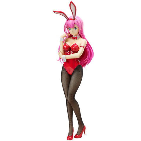 網タイツは実際の布を使用！ 「ぼく勉」より、一ノ瀬学園の教師「桐須