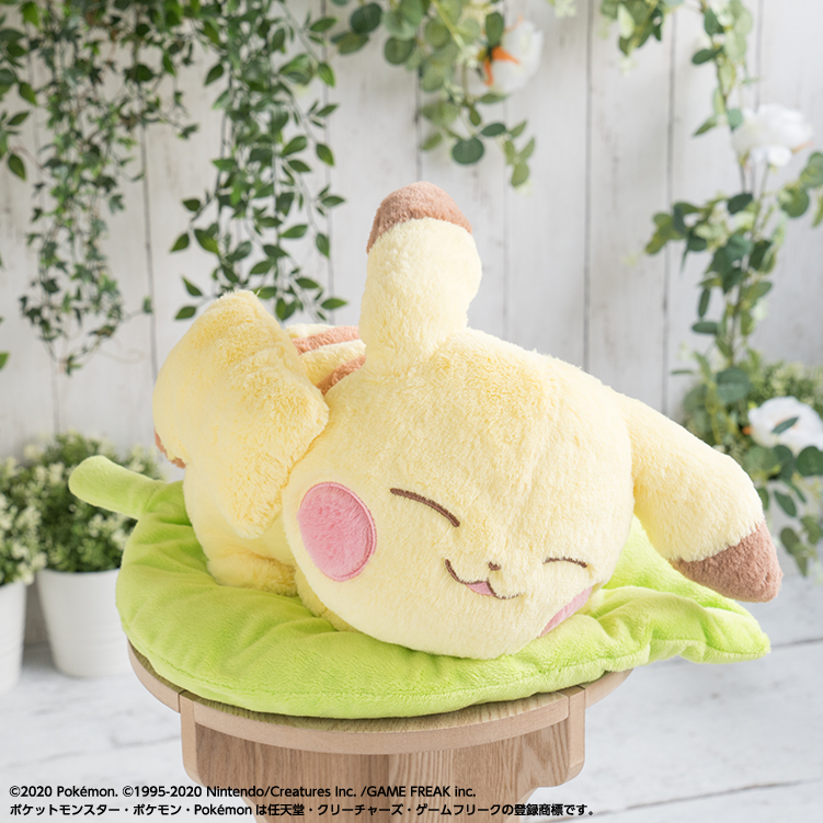 B賞 まったりピカチュウぬいぐるみ