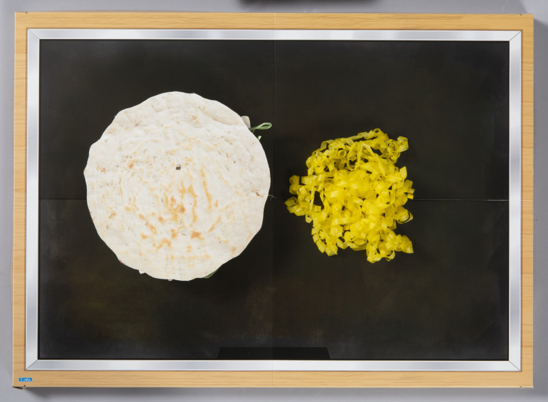 ひっくり返して、焼きそばの上に乗せて