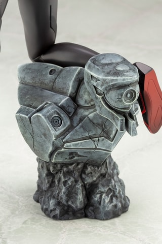 ヱヴァンゲリヲン新劇場版」黒のプラグスーツで登場！ 「アヤナミレイ