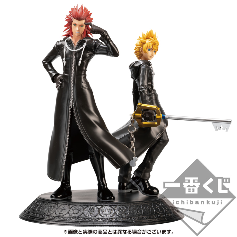 ロクサス&アクセルスタチュー