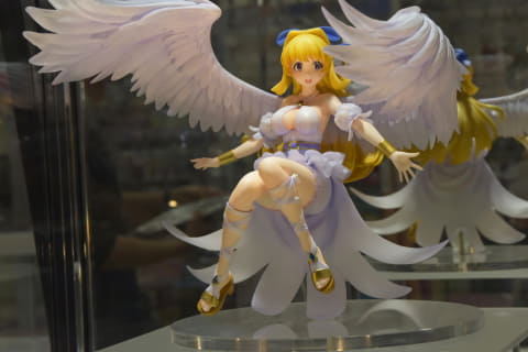 特別企画】その美しい翼と豊満なボディ！ eStreamのフィギュア「女神