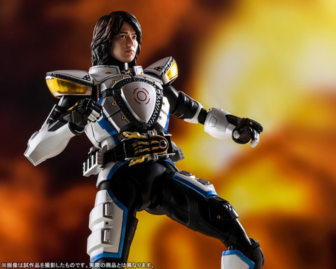仮面ライダーイクサ　s.h.figuarts真骨頂 S.H.Figuarts（真骨彫製法） 仮面ライダーイクサ セーブモード