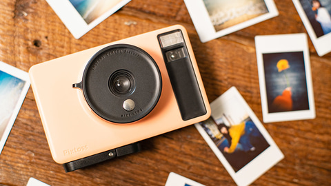 スマホとは一味違うインスタントカメラ！「ピックトス」タカラトミー