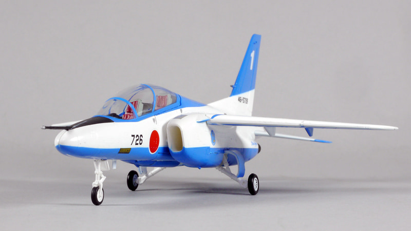 すばらしいプロポーション！まさにT-4たるスタイルを見事に再現している