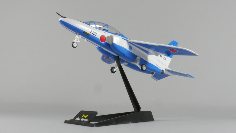 スタンドに設置してみた。最初の差し込み時はだいぶ固く感じるがゆっくりやれば大丈夫。