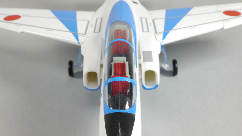 機首のピトー管（流速計測器）も塗り分けされている。曲がったり折れやすそうなので注意