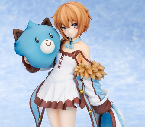 スラリとした生足！ 「ネプテューヌ」より寝起き姿の「ブラン」の