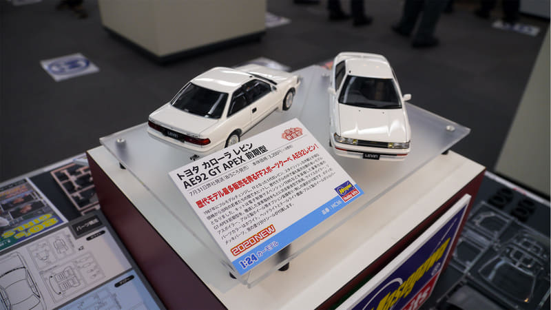 カローラレビンとして一番の人気を誇ったAE92を忠実に再現している「1/24 トヨタ カローラ レビン AE92 GT APEX 前期型」。こちらは7月31日発売、3,200円（税別）