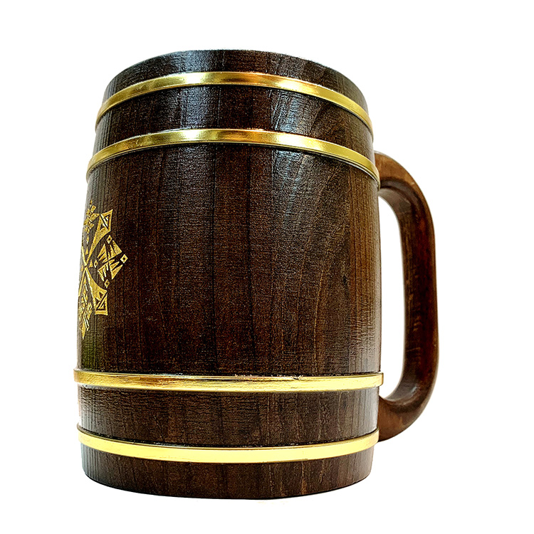 外側の底面にはMonster Hunter作品ロゴを彫刻