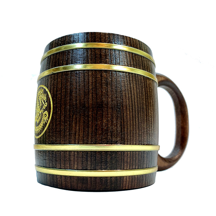 外側の底面にはMonster Hunter作品ロゴを彫刻