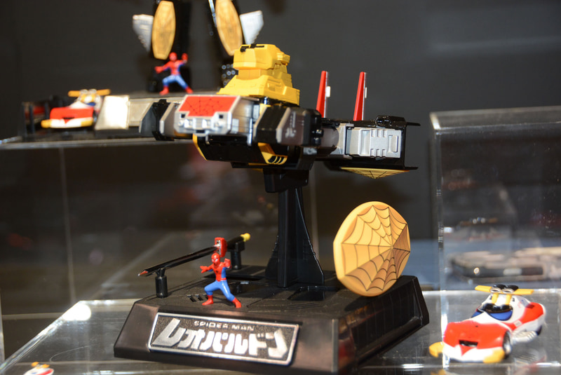 「超合金魂 GX-33R レオパルドン＆マーベラー召喚セット」。宇宙戦艦マーベラーから巨大ロボ・レオパルドンに変形