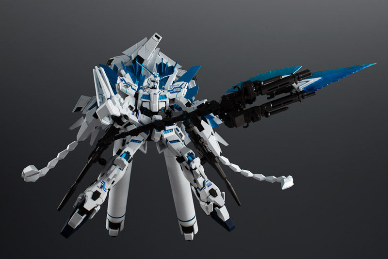 こちらは公式ブログからの画像。どんな装備をしているかがわかる