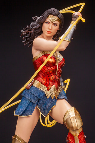 ワンダーウーマン フィギュア 1/10 IRON STUDIOS Amazon.co.jp: IRON STUDIO ワンダーウーマン - リンダ