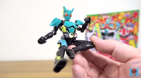 仮面ライダーゼロワン ホッピングカンガルー」のフィギュアが「てれび