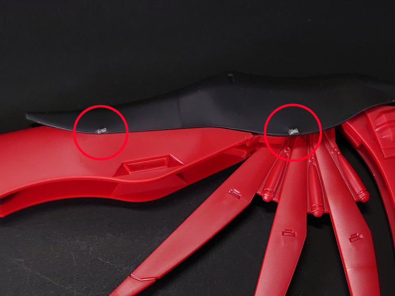 ゲート白化のお手軽処理方法その1……色の暗いパーツは、一度切りをするとゲート跡が白くなってしまうこともあります