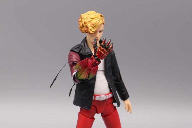 「S.H.Figuarts（真骨彫製法） アンク」を接続。劇中アンクはこの姿のイメージが強い