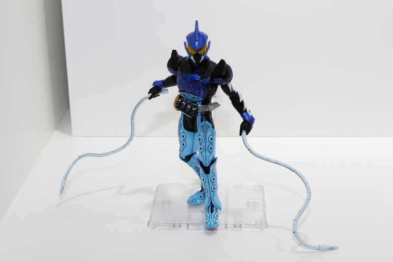 「TAMASHII Features 2020」に展示された真骨彫のシャウタ コンボとサゴーゾ コンボ。後者の受注時期にも期待がかかる