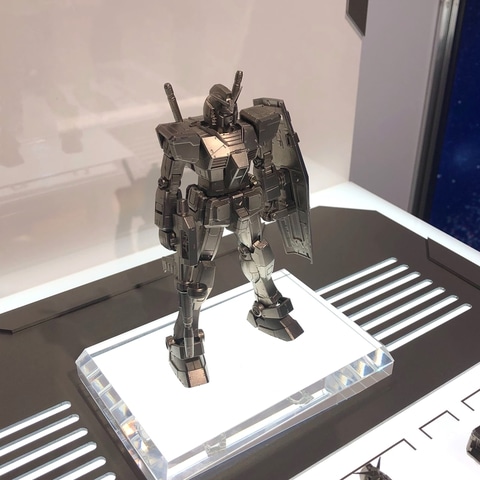 ガンダリウム合金モデル 1/144 RX-78-2 ガンダム」、その全貌が7