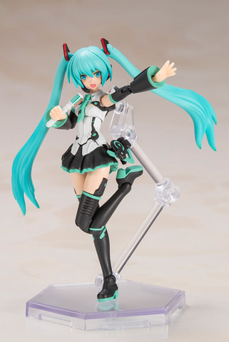 初音ミク」が「フレームアームズ・ガール」とコラボした手のひらサイズ
