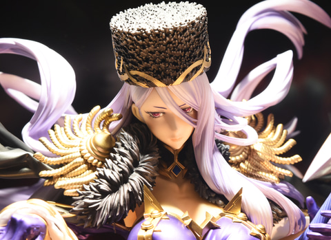 特別企画】【あみあみ展示撮り下ろし】高級感に満ちた1/6スケール