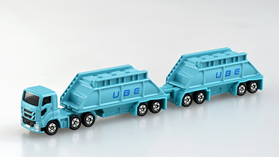 トミカ　宇部興産セット 新発売!!】ロングトミカ 宇部興産 ダブルストレーラー No.129