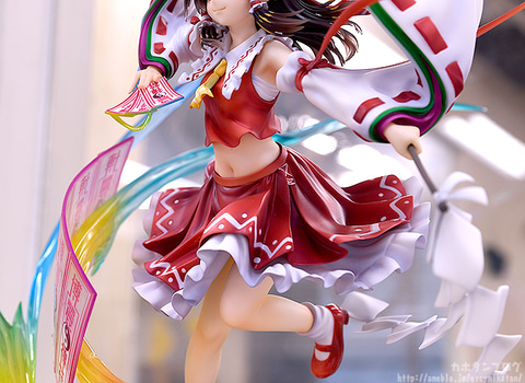 おへそもちょっとセクシーな「東方LostWord」より「博麗霊夢」の