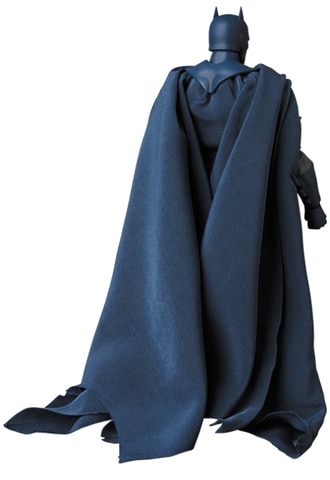 筋骨隆々のバットマン「マフェックス No.105 MAFEX BATMAN 筋骨隆々のバットマン「マフェックス No.105 MAFEX BATMAN