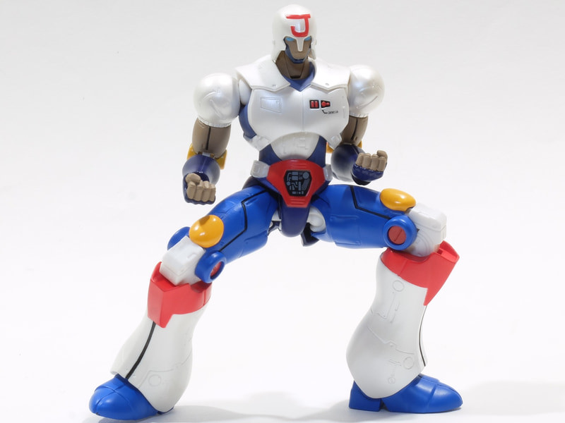 柔王丸には特に剣や銃などの武器は備えておらず、格闘での戦闘が主になる。そのため、柔道や空手といった肉弾戦のポージングがとても様になる