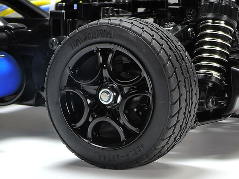 黄色いボディが印象的！ 電動RCカー「1/10RC スズキ スイフト