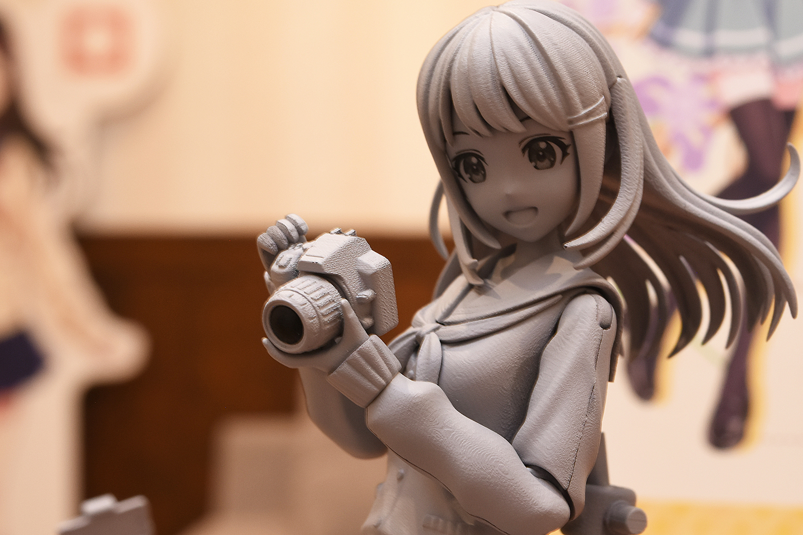 キャリーバッグ、自撮り棒、カメラが揃った「アフタースクール　トラベルタイム」