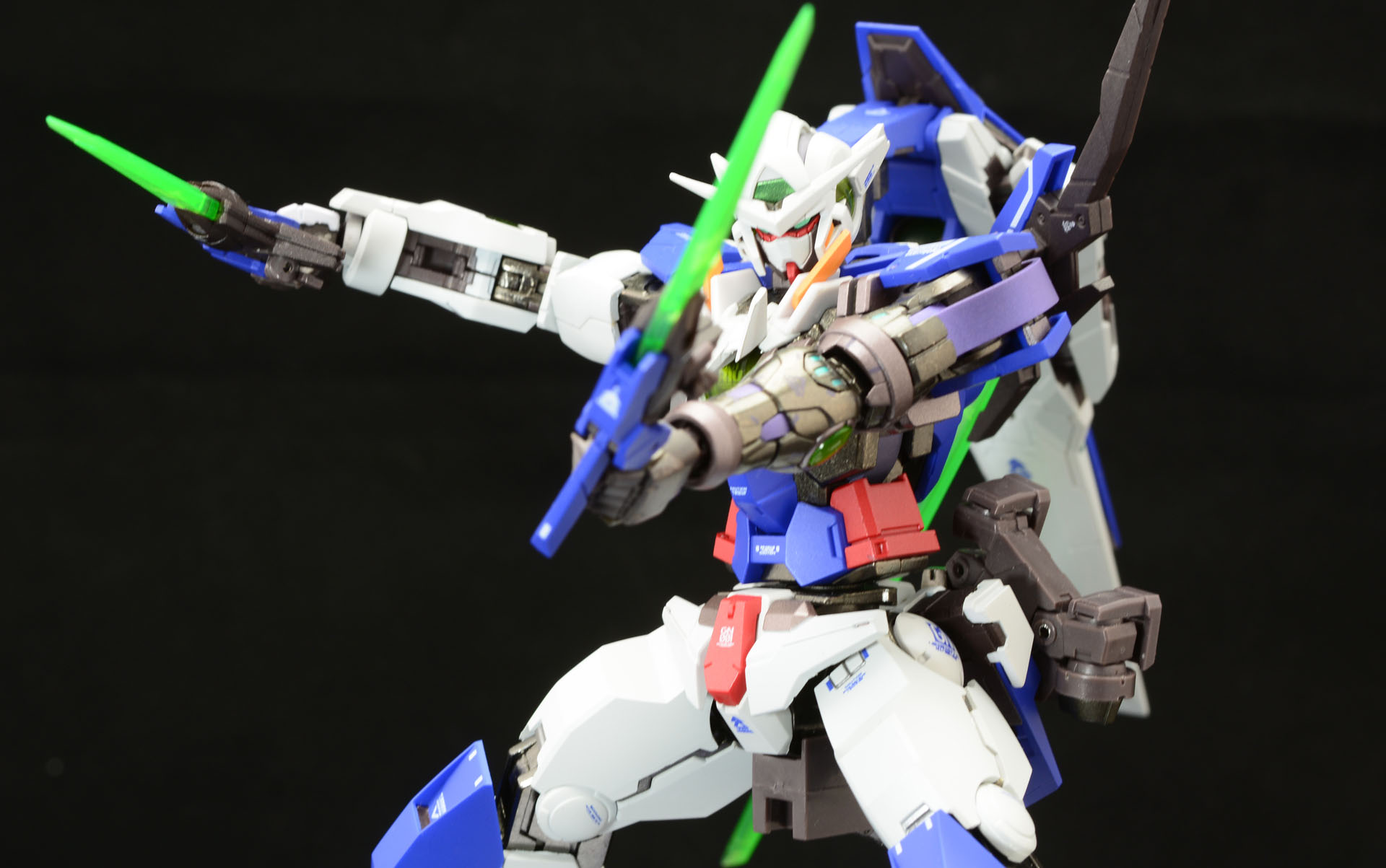 ソードモードは2刀流の構えが似合う