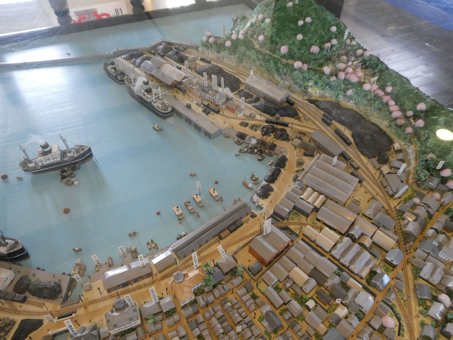 「今庄まちなみ情報館」敦賀港駅周辺を再現するジオラマもあった
