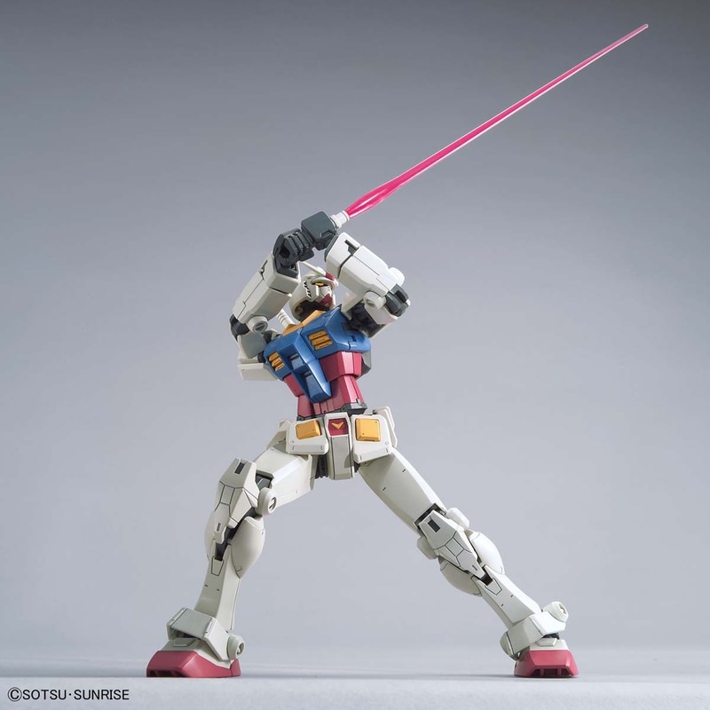 6月6日に発売された40周年記念キット。価格は2,200円（税込）。ファーストガンダムのデザインを再検証している