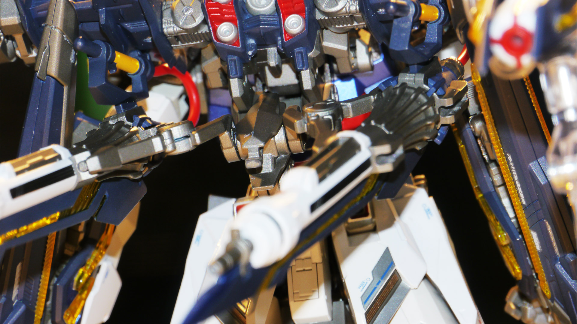 METAL BUILDならでは……いや、さらにすさまじいディテールと彩色ではないでしょうか、どこがどうなっているのか触れる日が楽しみです