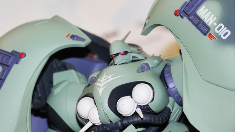 リアスカートのファンネルが見えました！10基のファンネルは全て着脱可能だそうです