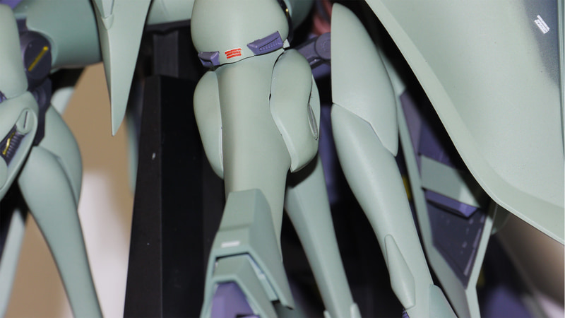 リアスカートのファンネルが見えました！10基のファンネルは全て着脱可能だそうです