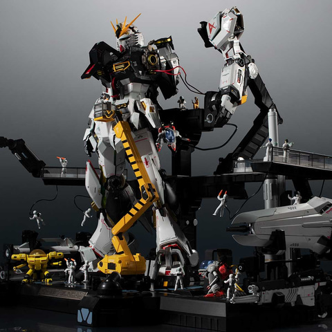作業モビルスーツや、アムロ達のフィギュアも！ 「METAL STRUCTURE