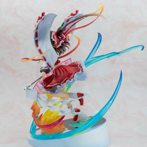 特別企画】「東方LostWord 博麗霊夢」を撮り下ろしで見どころチェック